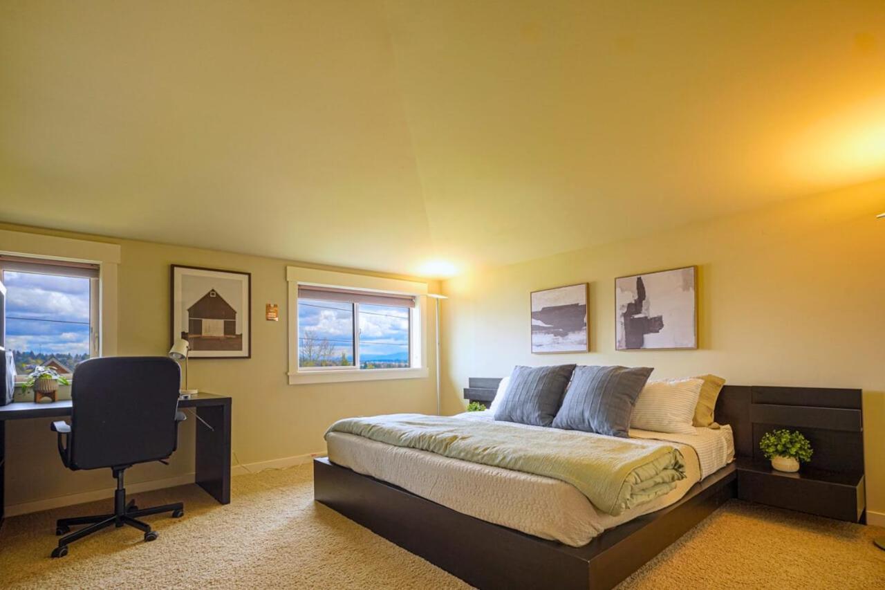 Stylish North Seattle Townhouse- Dual Master Suites Zewnętrze zdjęcie