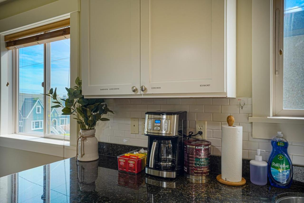 Stylish North Seattle Townhouse- Dual Master Suites Zewnętrze zdjęcie